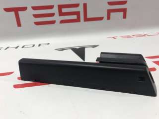 Пластик салазок сиденья Tesla model S 2015г. 1031676-00-A - Фото 3