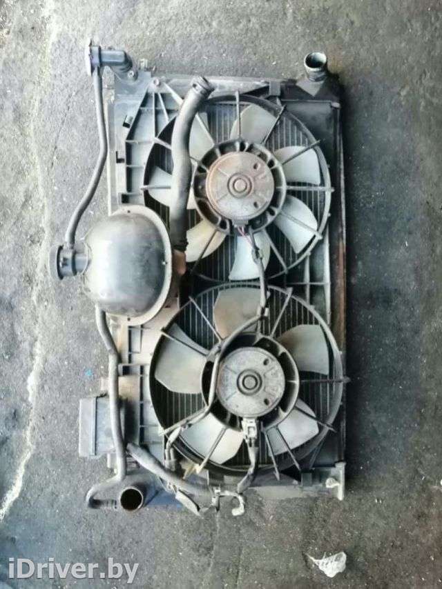 Вентилятор радиатора Toyota Corolla VERSO 2 2004г.  - Фото 1