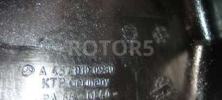 Клапанная крышка Mercedes Actros 2012г. A4570100930 - Фото 3