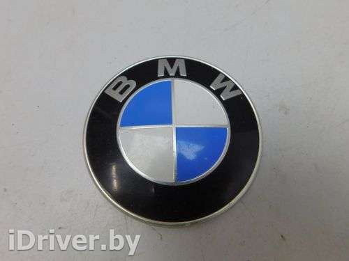 Эмблема BMW 1 E81/E82/E87/E88 2005г.  - Фото 1