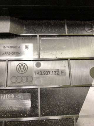 Крышка блока предохранителей Volkswagen Golf 5 2007г. 1K0937132F - Фото 3
