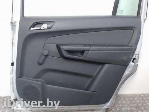 обшивка боковой двери зад прав Opel Zafira B 2007г.  - Фото 1