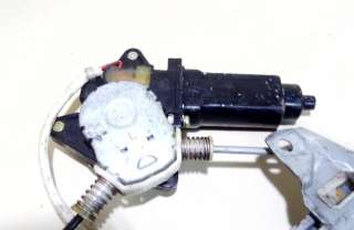 Стеклоподъемник электрический задний правый Toyota Camry XV30 1995г.  - Фото 3