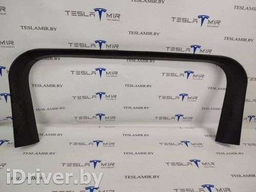 Накладка двери (крышки) багажника Tesla model S 2014г. 1009236-00,1009255-00 - Фото 1