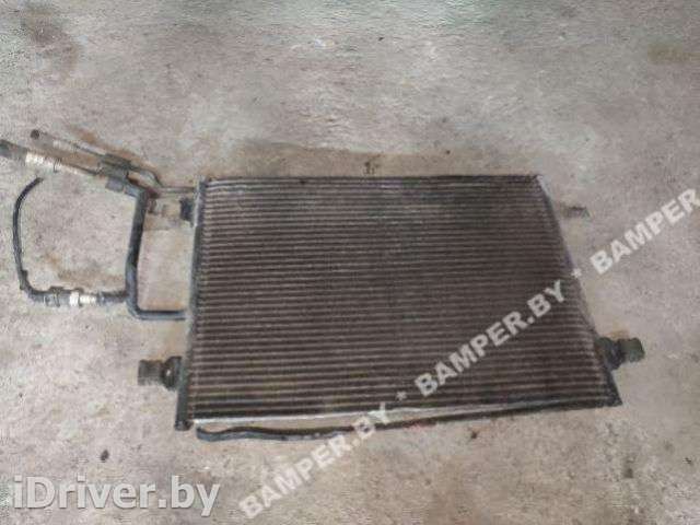 Радиатор кондиционера Volkswagen Passat B5 1998г.  - Фото 1