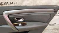 Обшивка двери передней правой (дверная карта) Renault Laguna 3 2010г.  - Фото 4
