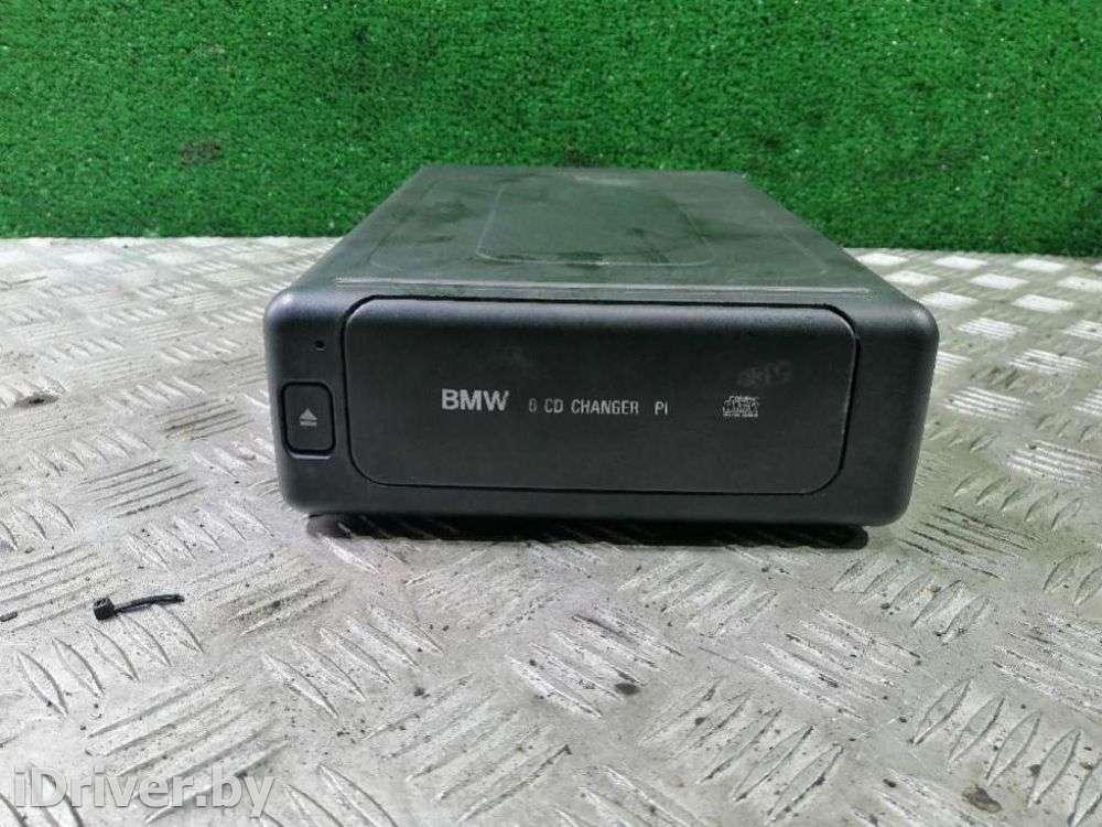 CD чейнджер BMW 5 E39 1999г. 65 12 8 375 537  - Фото 1