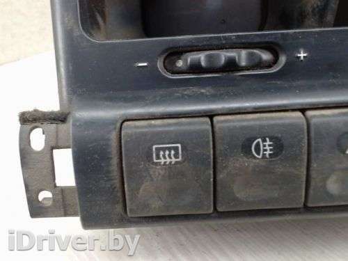 кнопка обогрева стекла Citroen Xantia 1995г.  - Фото 1